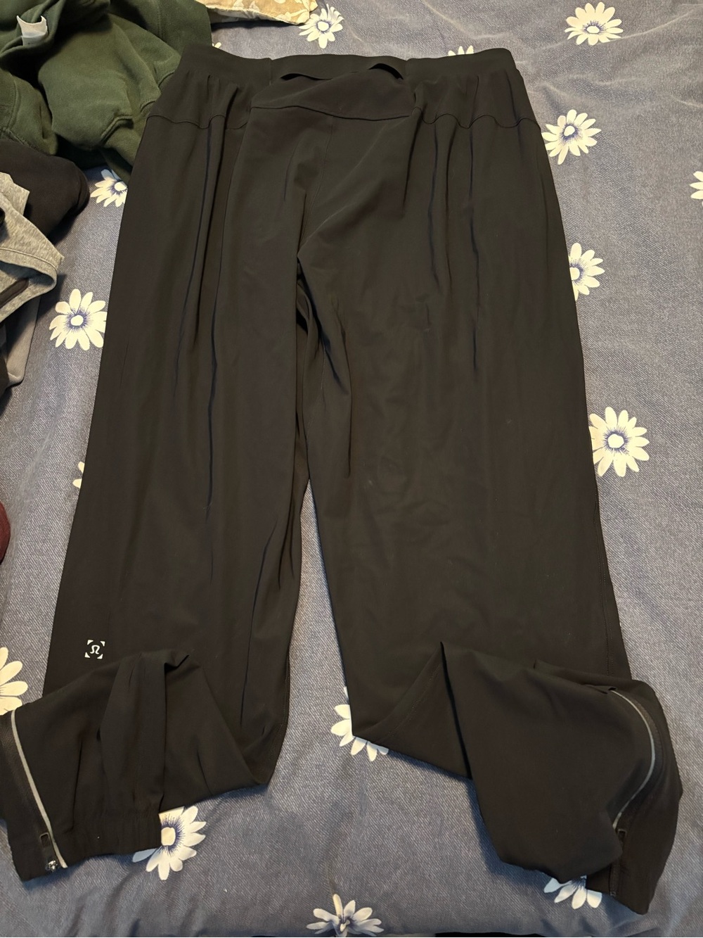 lululemon athletica Men's Black Performance Joggers